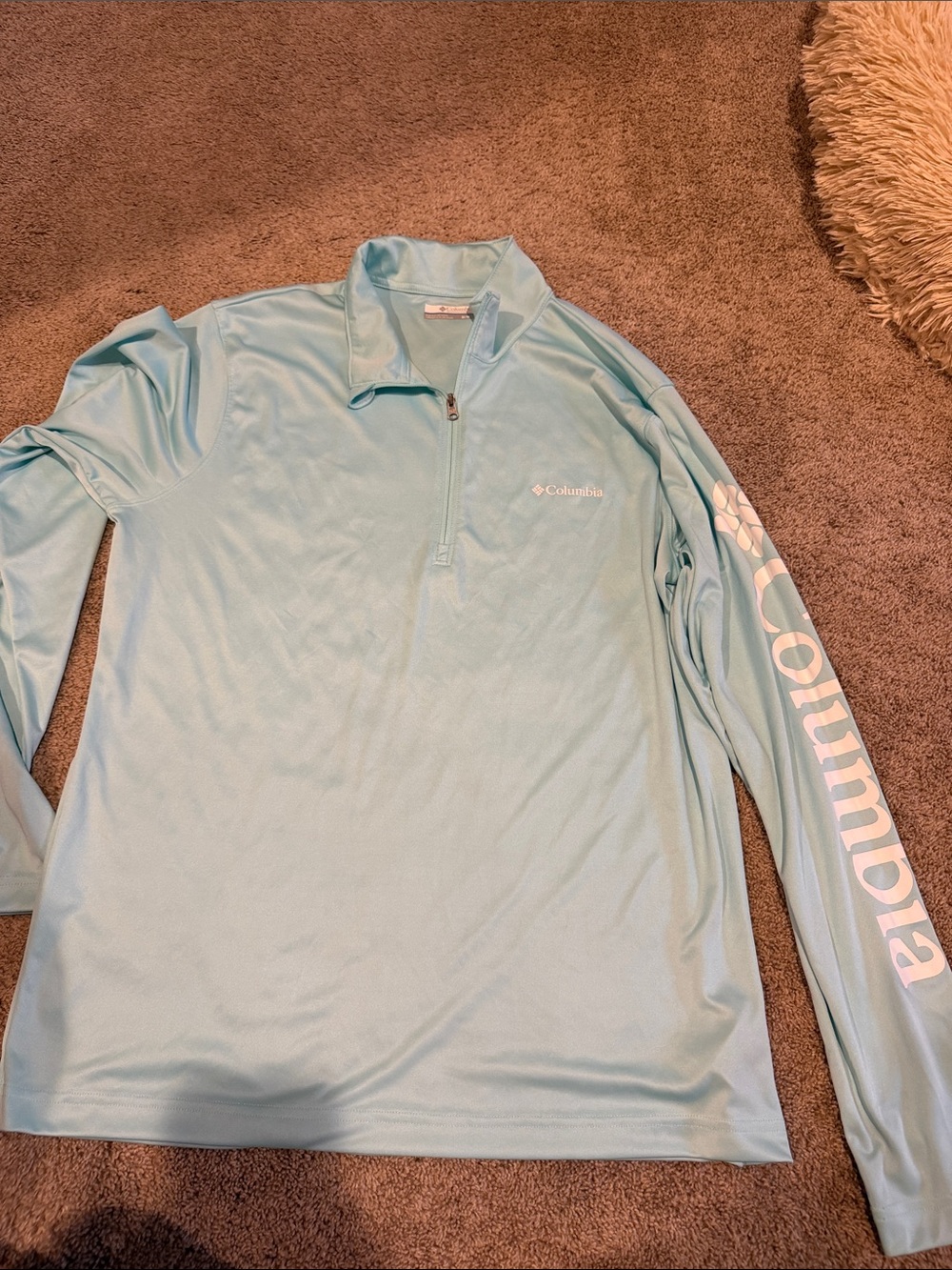 Columbia Pale Blue Quarter-Zip Performance Pullover men’s medium